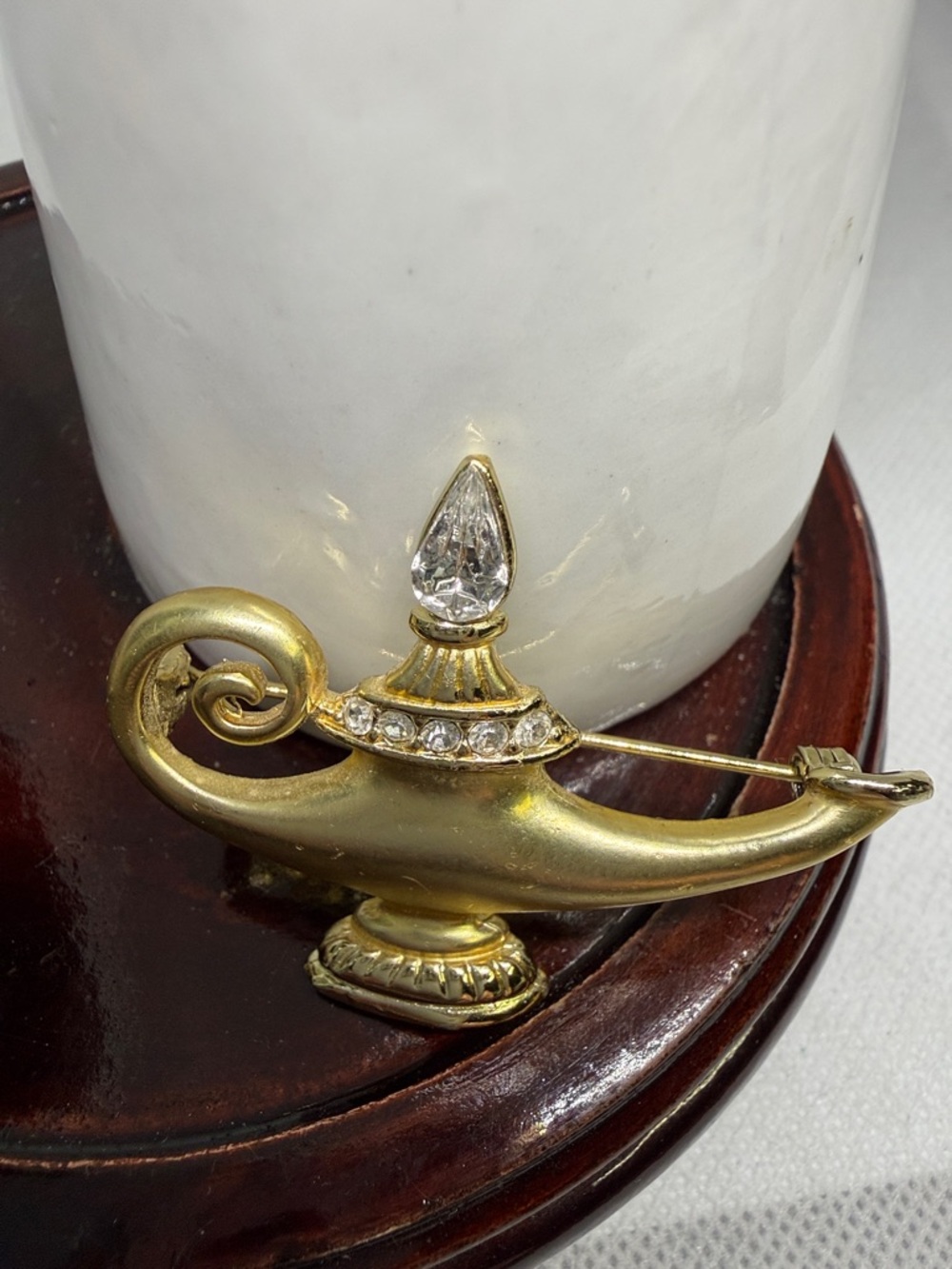 Brooch Genie Lamp Gold-Tone With Clear Crystal Accents.